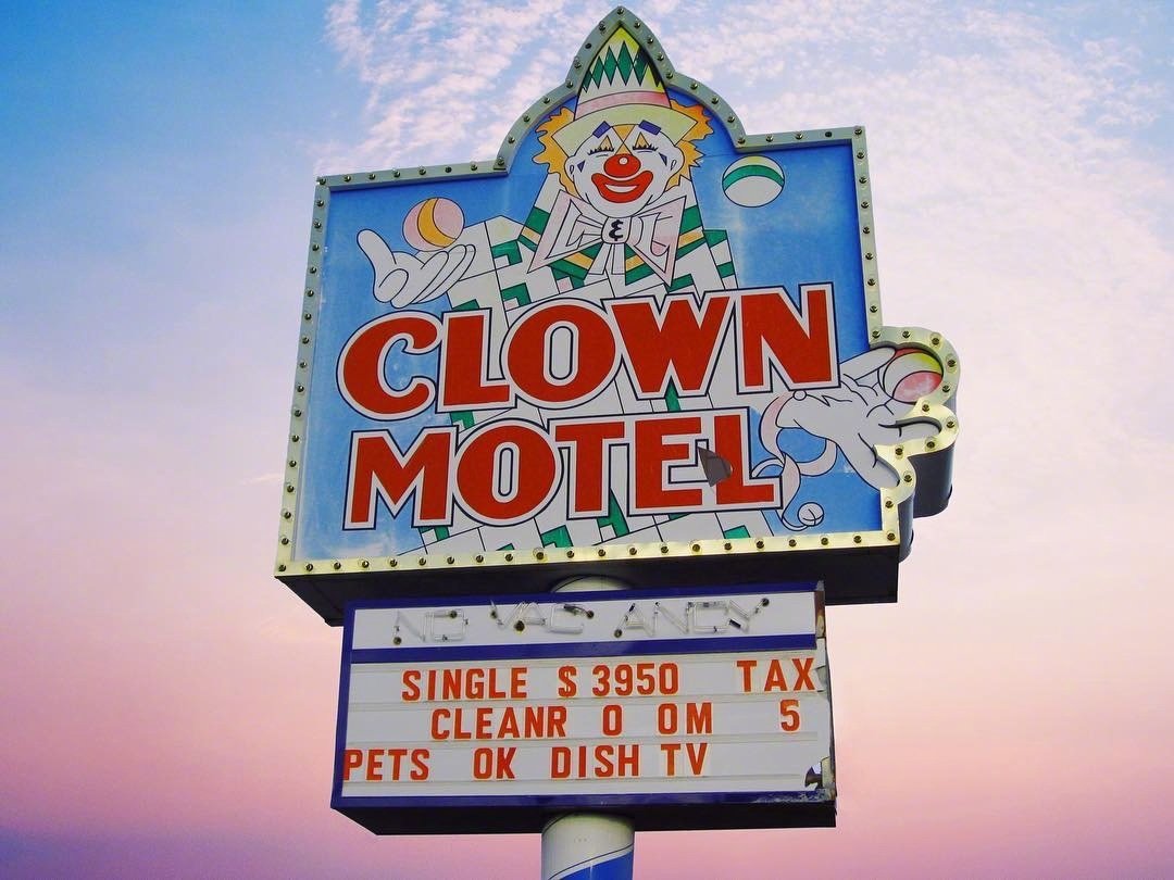 路边反光字广告牌图片大全,路边广告牌素材