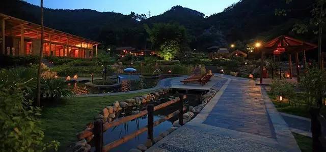 怡情谷温泉酒店399错峰出游,温泉度假酒店推荐广东含自助晚餐