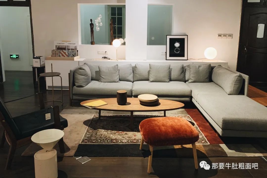 现代风格网购家具店铺推荐,买家具最容易踩的坑是什么