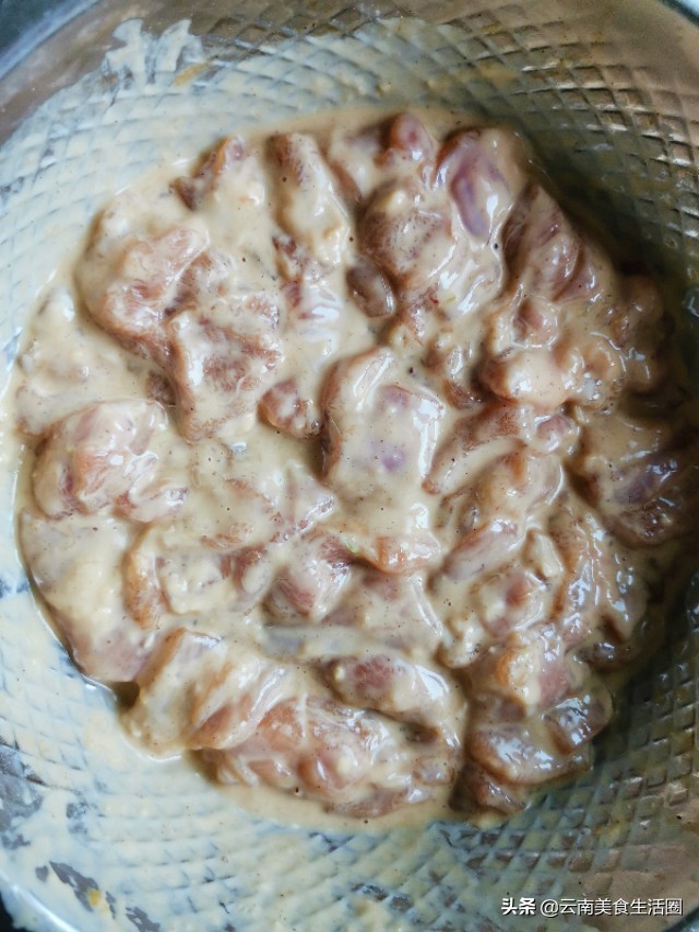 如何在家做和肯德基一样的炸鸡,炸鸡块怎么做酥脆好吃肯德基