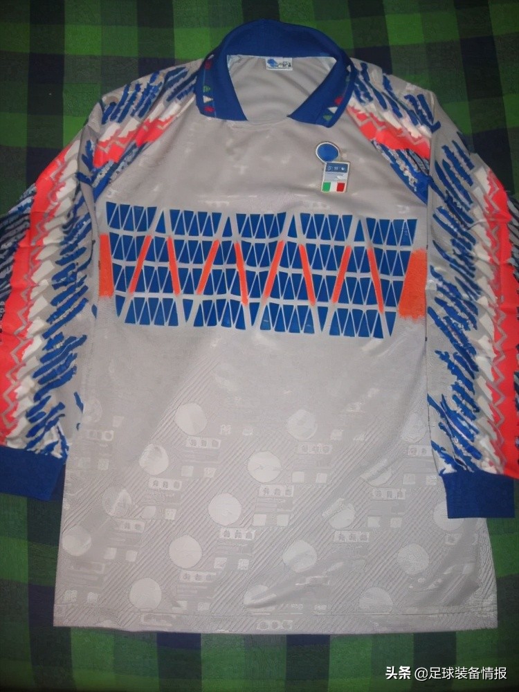 阿迪公布世界杯球衣,阿迪达斯意大利球衣