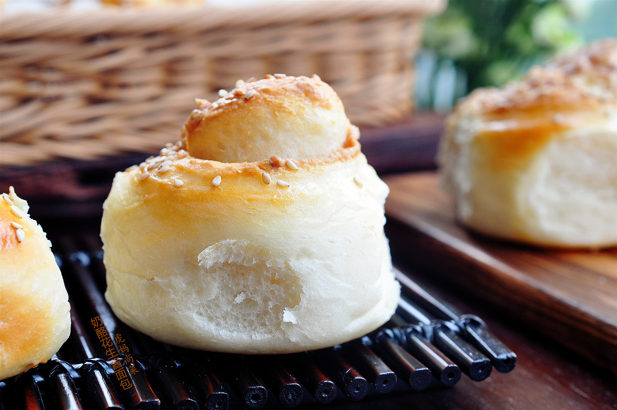 奶香浓郁的早餐小面包，蛋白质丰富又柔软，很适合老年人