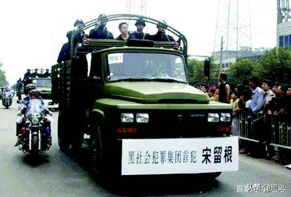 中国刑侦白宝山和张君哪个厉害,白宝山与张君谁是中国第一悍匪