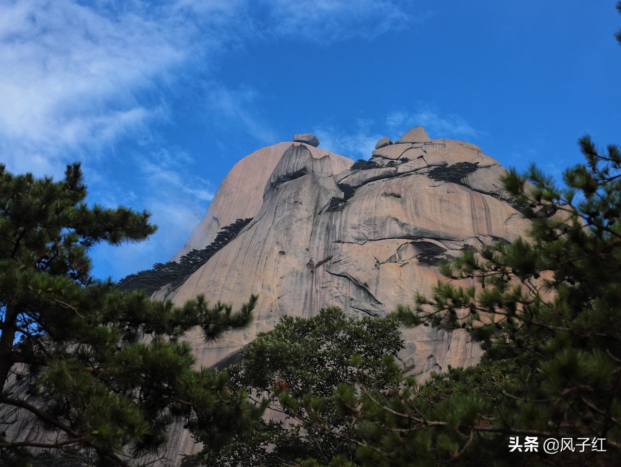 深山裸露的大块岩石,安徽名山大山