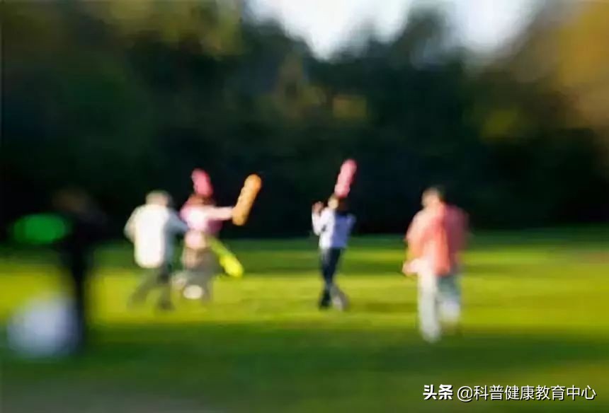 眼花流泪模糊按哪些穴位,眼睛干涩眼花的穴位