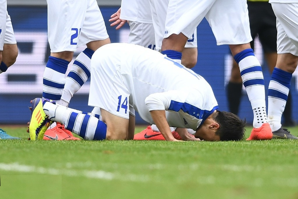 中国杯两战皆负一球未进惨遭垫底国足却收获了郑智“接班人”