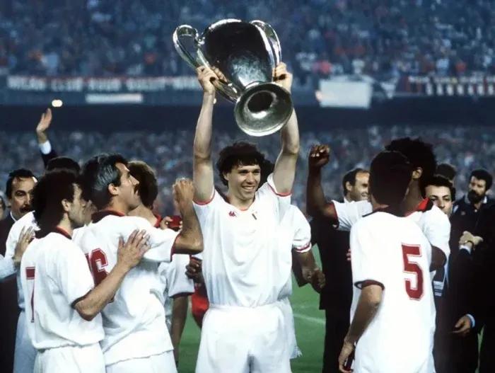 金球那些事儿:1988,1989年,范巴斯滕——天鹅王子的绚丽华尔兹