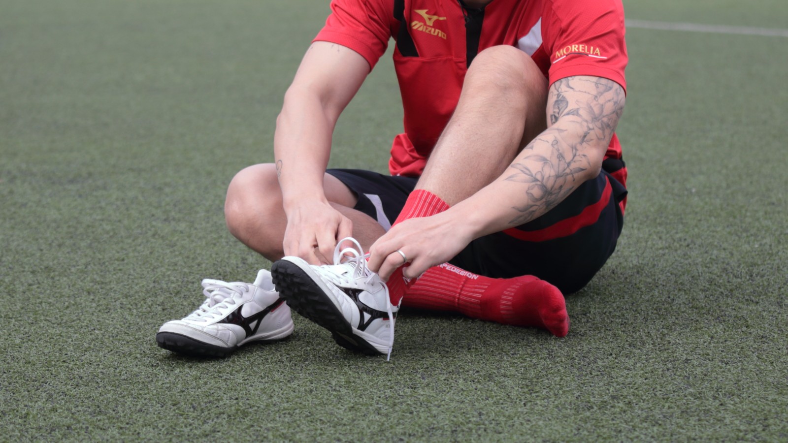 美津浓全新moreliaiitf足球鞋,美津浓morelianeo3