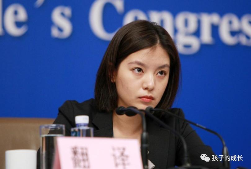 小学女生年龄身高对比图,现在初中女生逆天身高