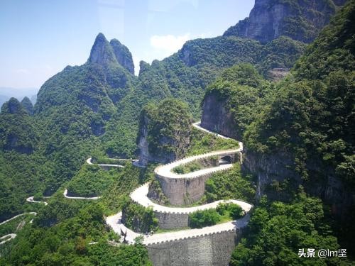 张家界天门山恐高的人怎么玩,张家界天门山好玩不好走怎么办