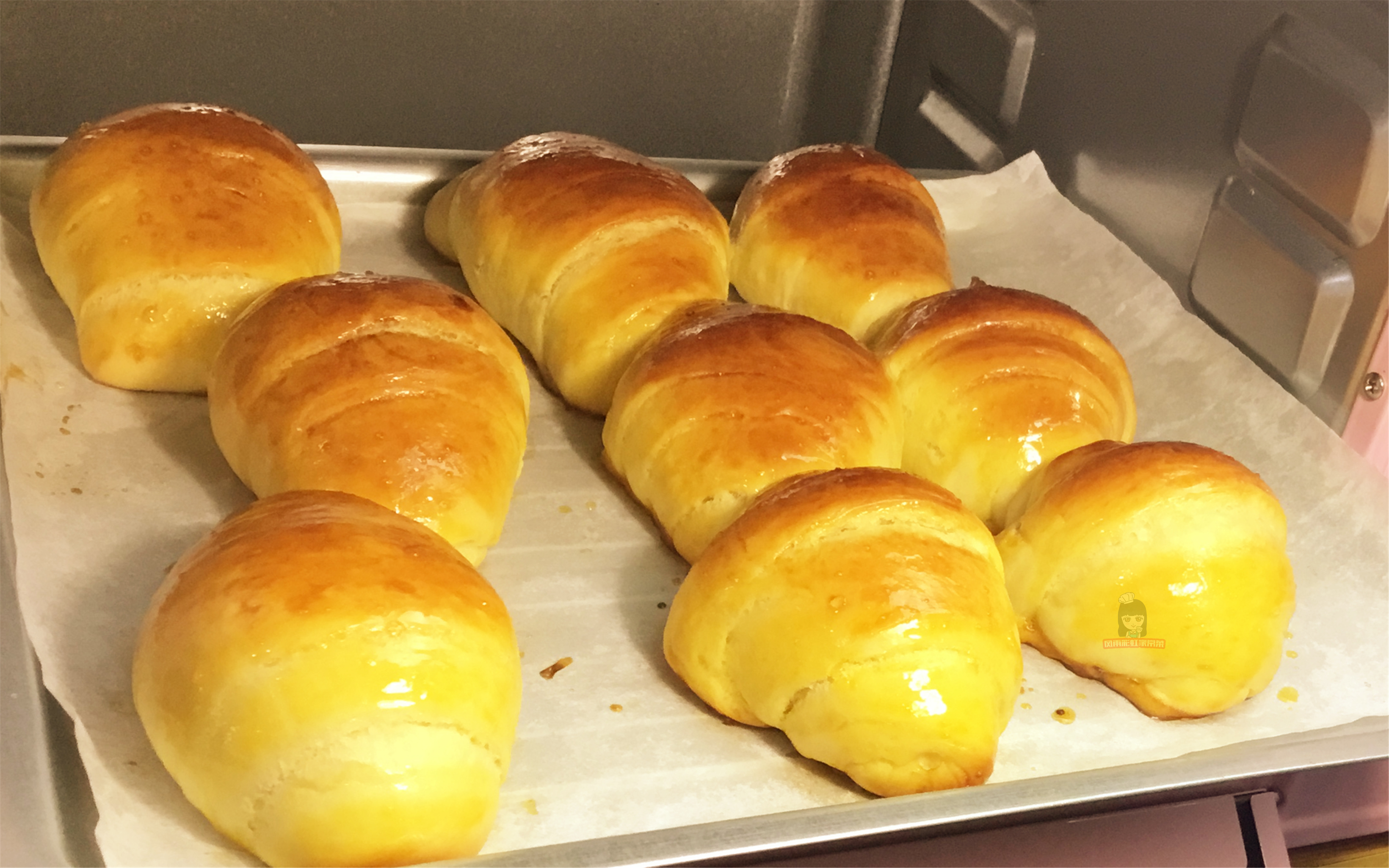 牛角面包奶香,60岁老阿姨做面包