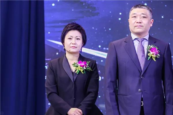 赋能远航专注创新丨百适通汽车荣获2020年度润滑油知名品牌