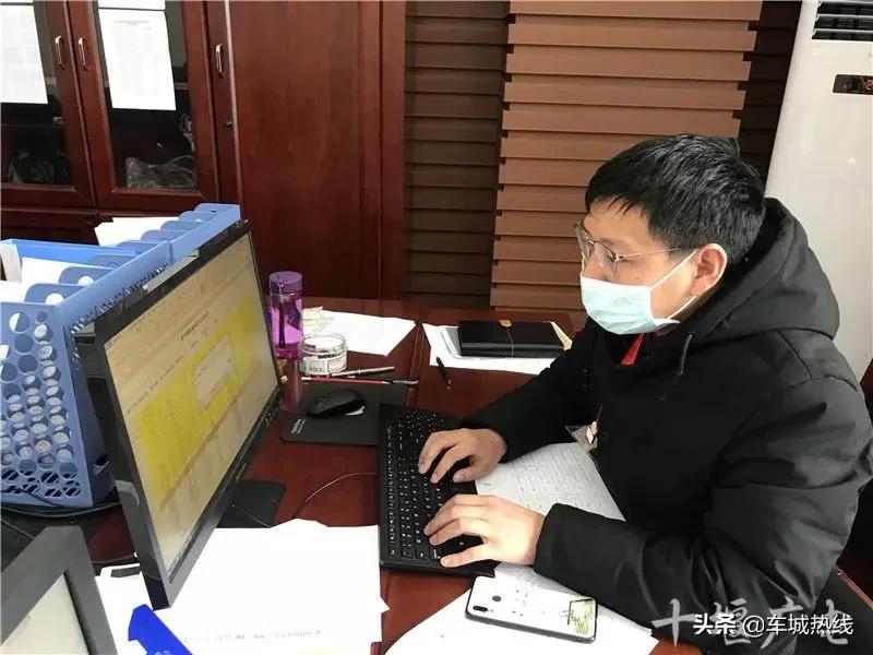 “打赢这场仗，就回去和你结婚”这是十堰最动人的告白