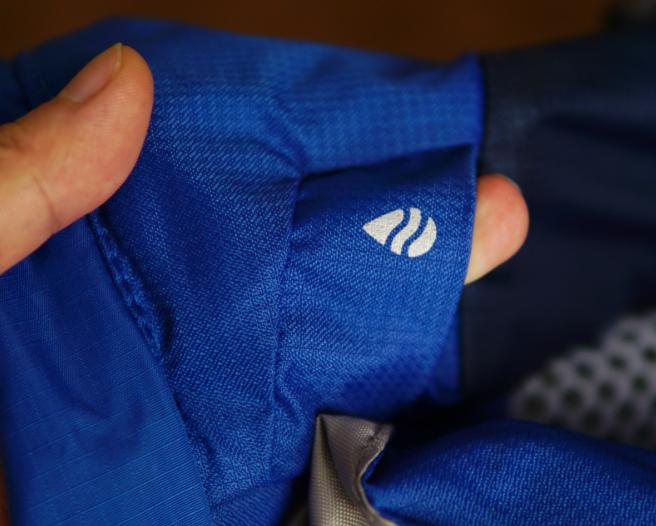 再也不怕背包被汗湿了：多特福特拉26L户外背包评测