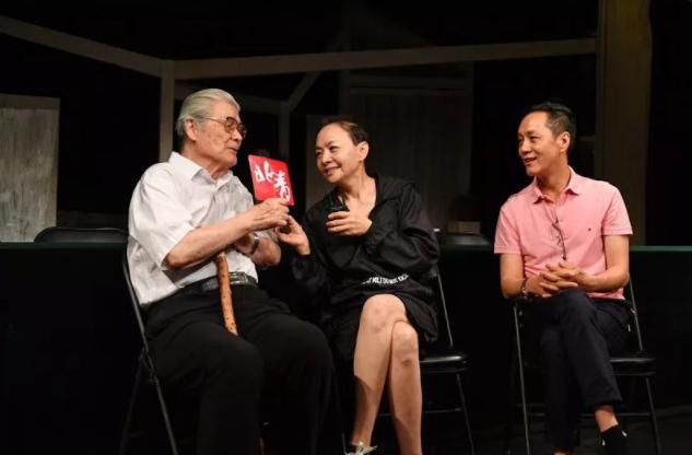 19岁潜伏,63岁饰演姜子牙,“七一勋章”获得者蓝天野有多牛?