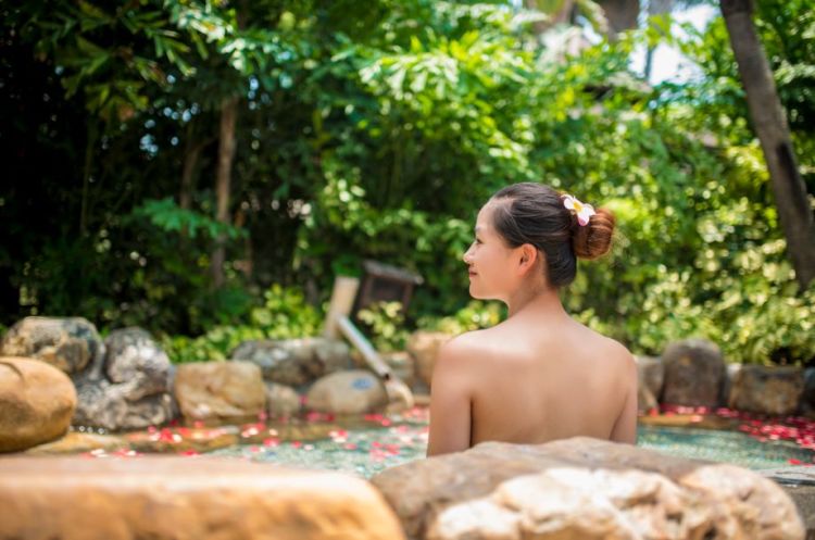 厦门日月谷温泉度假村吃饭,厦门日月谷温泉要带什么