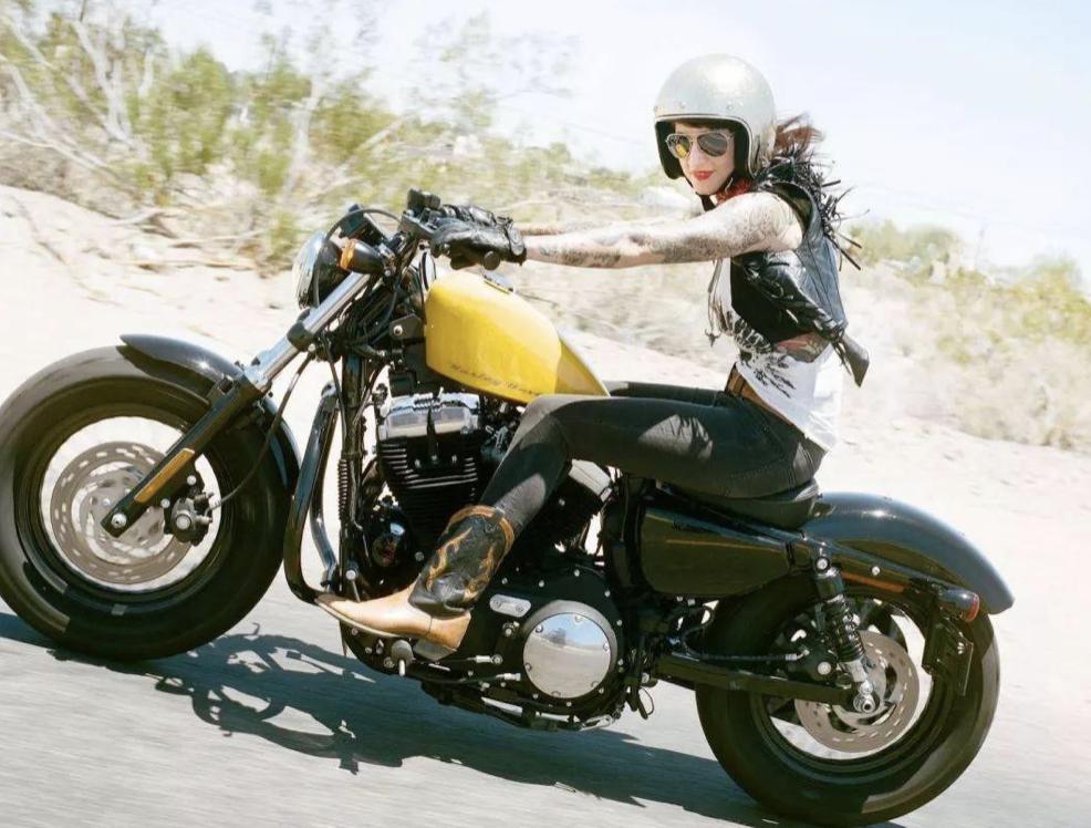 盘点容易让人心动的炫酷摩托车,值得推荐的三款摩托车