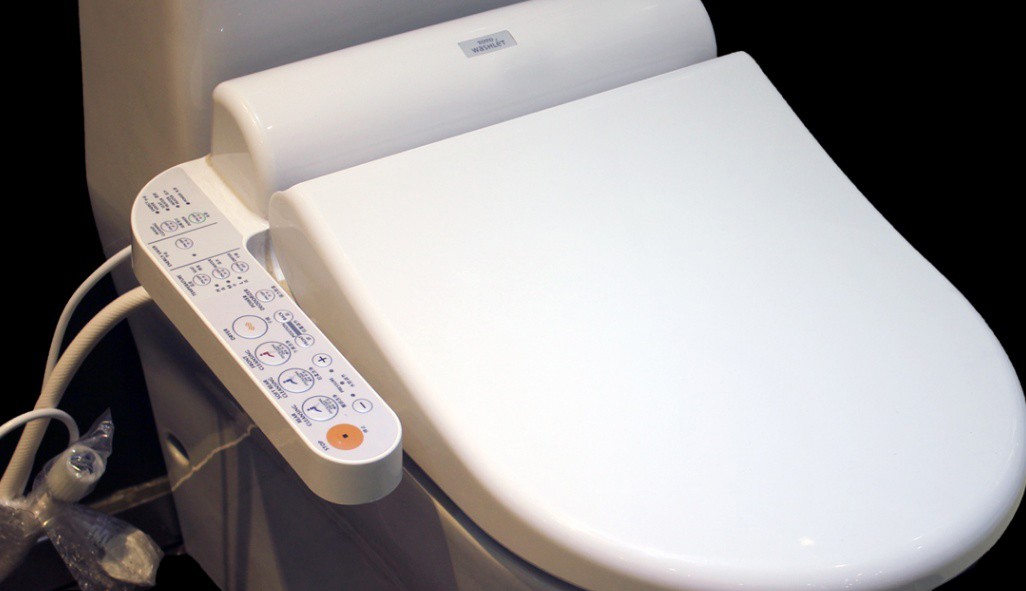 分享3年来使用智能马桶盖的感受，确实舒服，但有些功能没必要