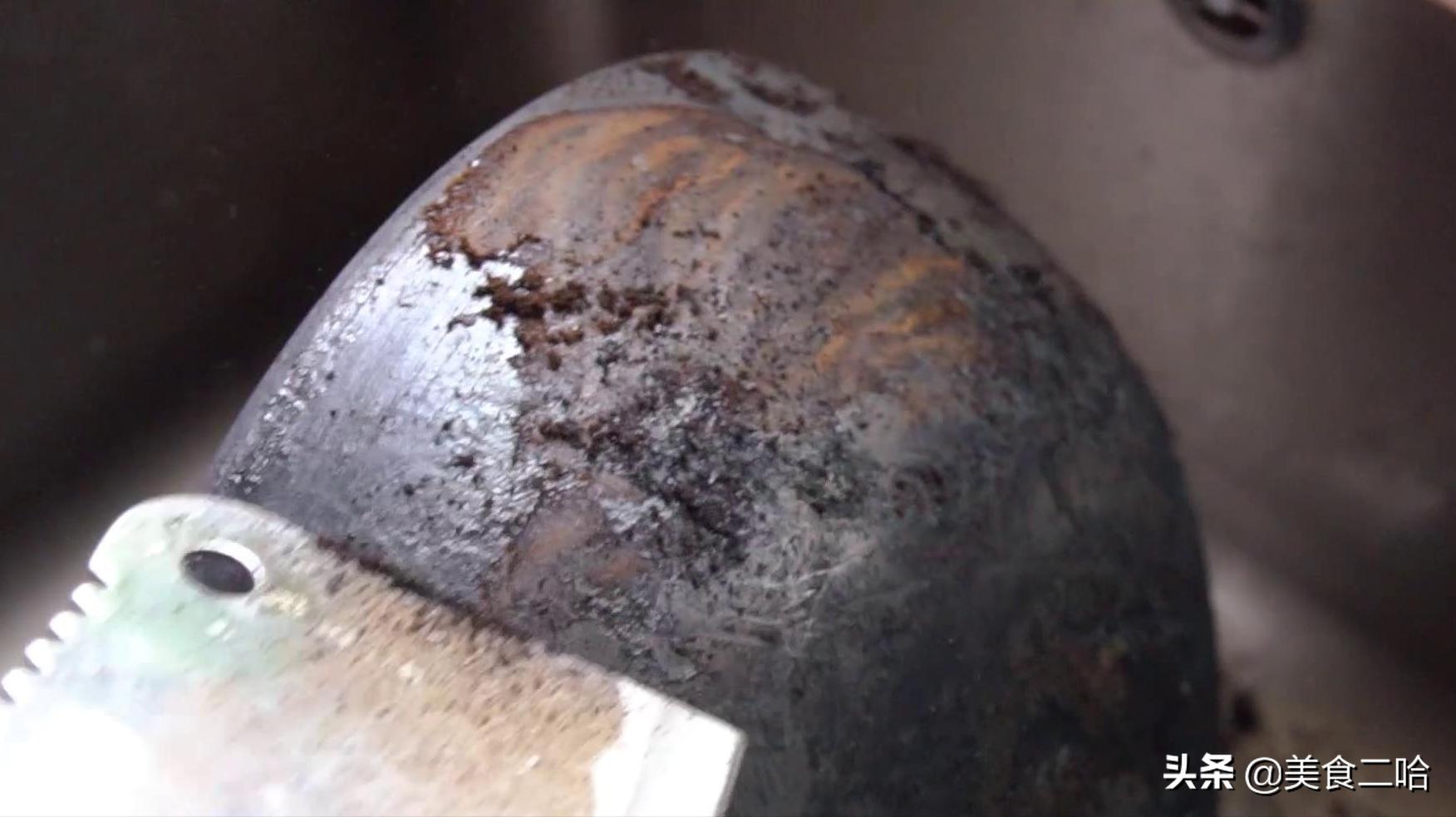 铁锅黑油垢怎么去除小窍门,铁锅清洗黑垢小妙招