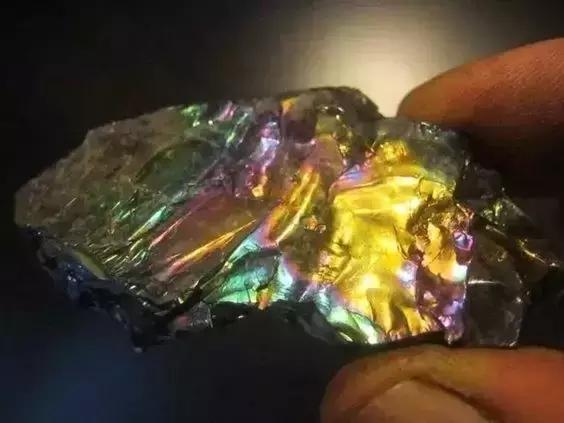 全球最大宝石原石,全球最大的珍贵宝石