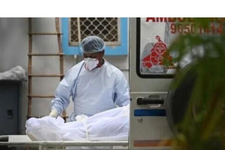 印度爆发“挖眼保命”的“颜色真菌症”，我们该出手帮吗？