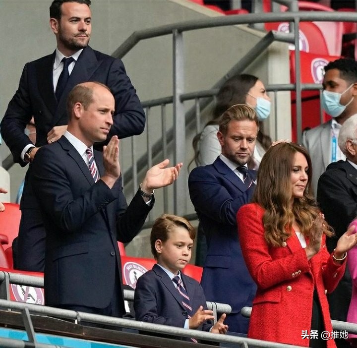 皇家吉祥物,乔治王子英格兰队