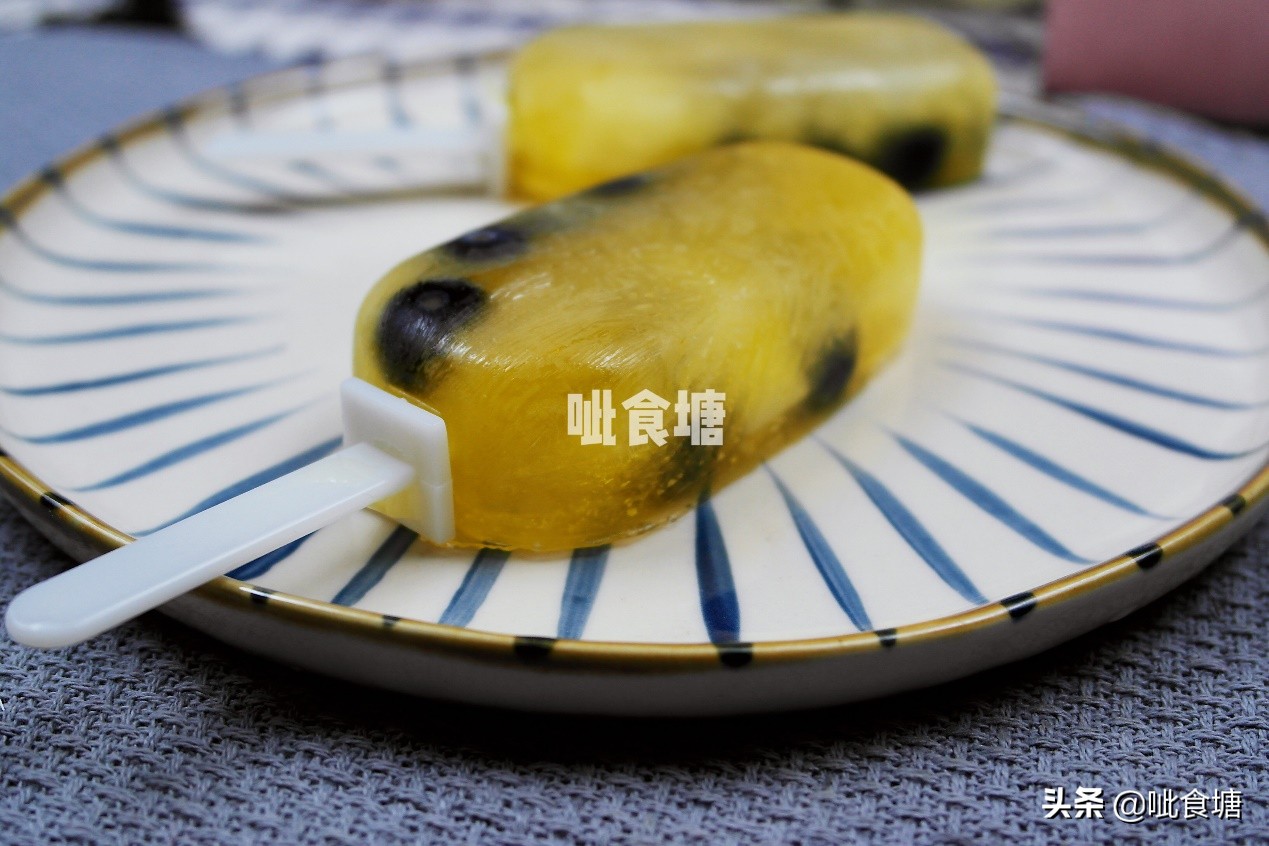天热想吃冰棒图片,天气热了怎么做冰棍吃