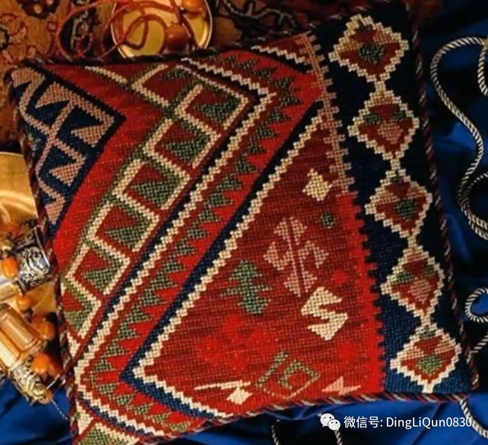 绣好的十字绣抱枕,十字绣新款圆形抱枕图案大全
