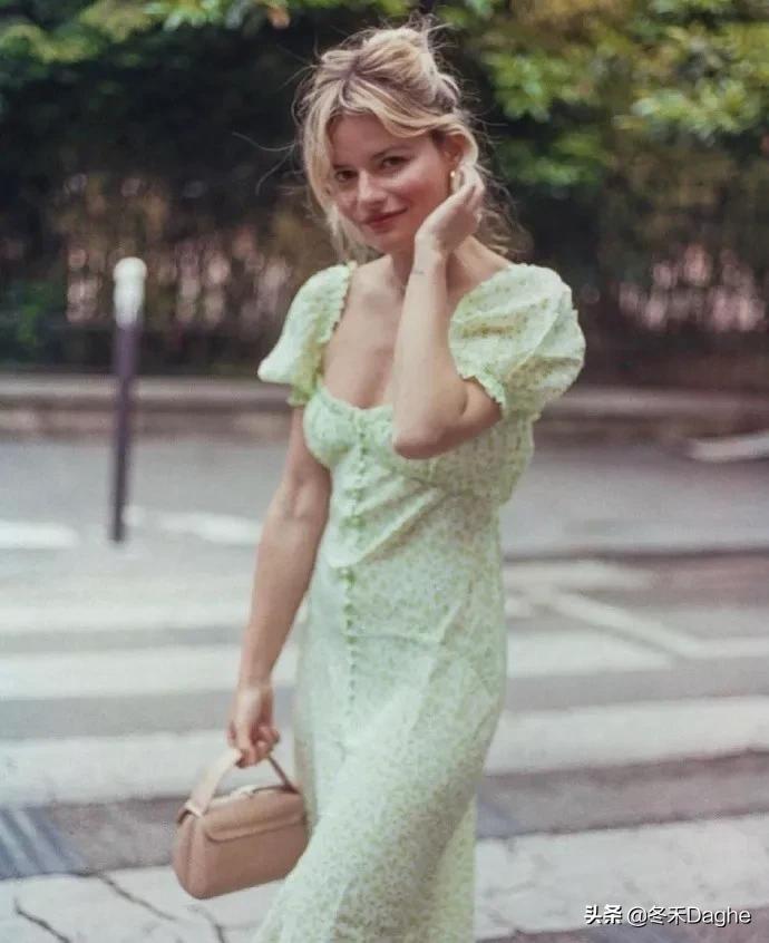 夏天穿白色衣服怎样才不会透,夏天穿衣怎么才能不土