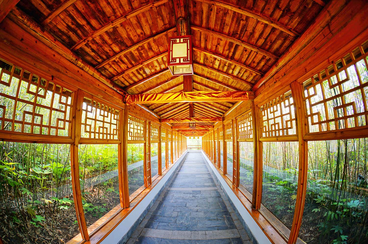 深业半汤御泉庄温泉人多吗,深业御泉庄温泉好玩吗