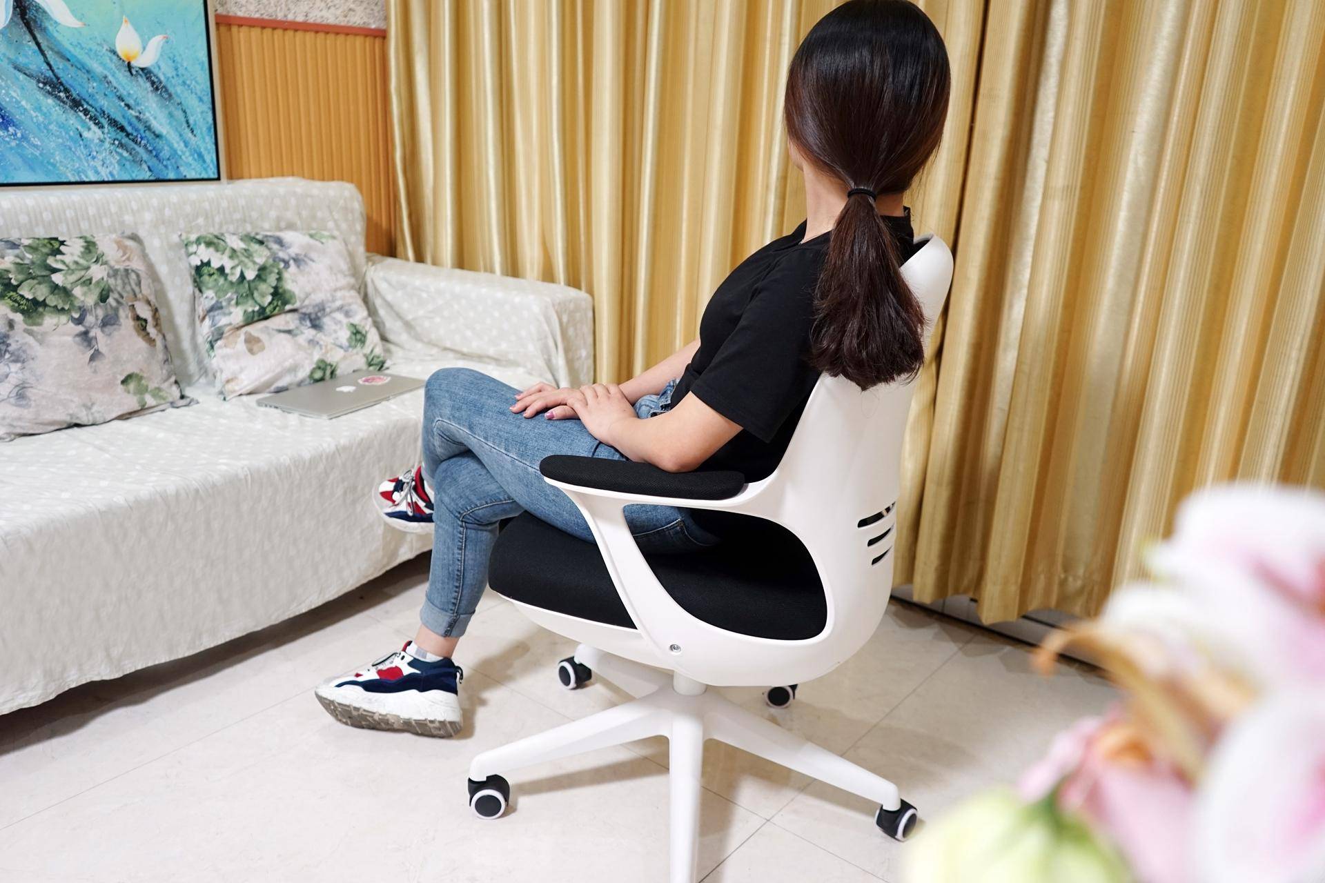 复古风高级设计椅子,设计感十足的单人椅子