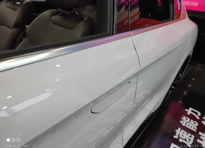 雪域白与普通白漆有区别吗,山脉灰对比雪域白