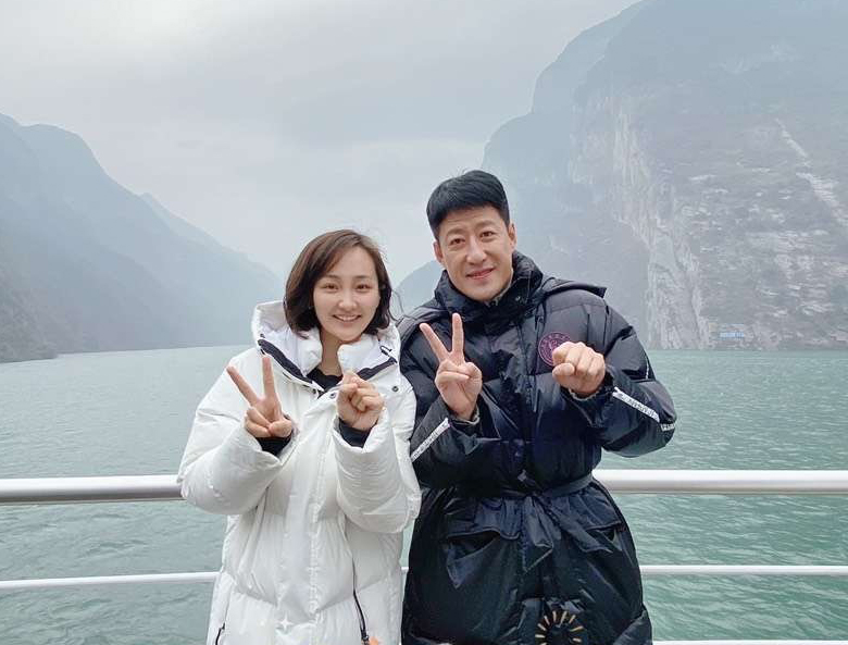 “谍战剧天王”于震：洗去“家暴男”标签，乐做3胎爸爸