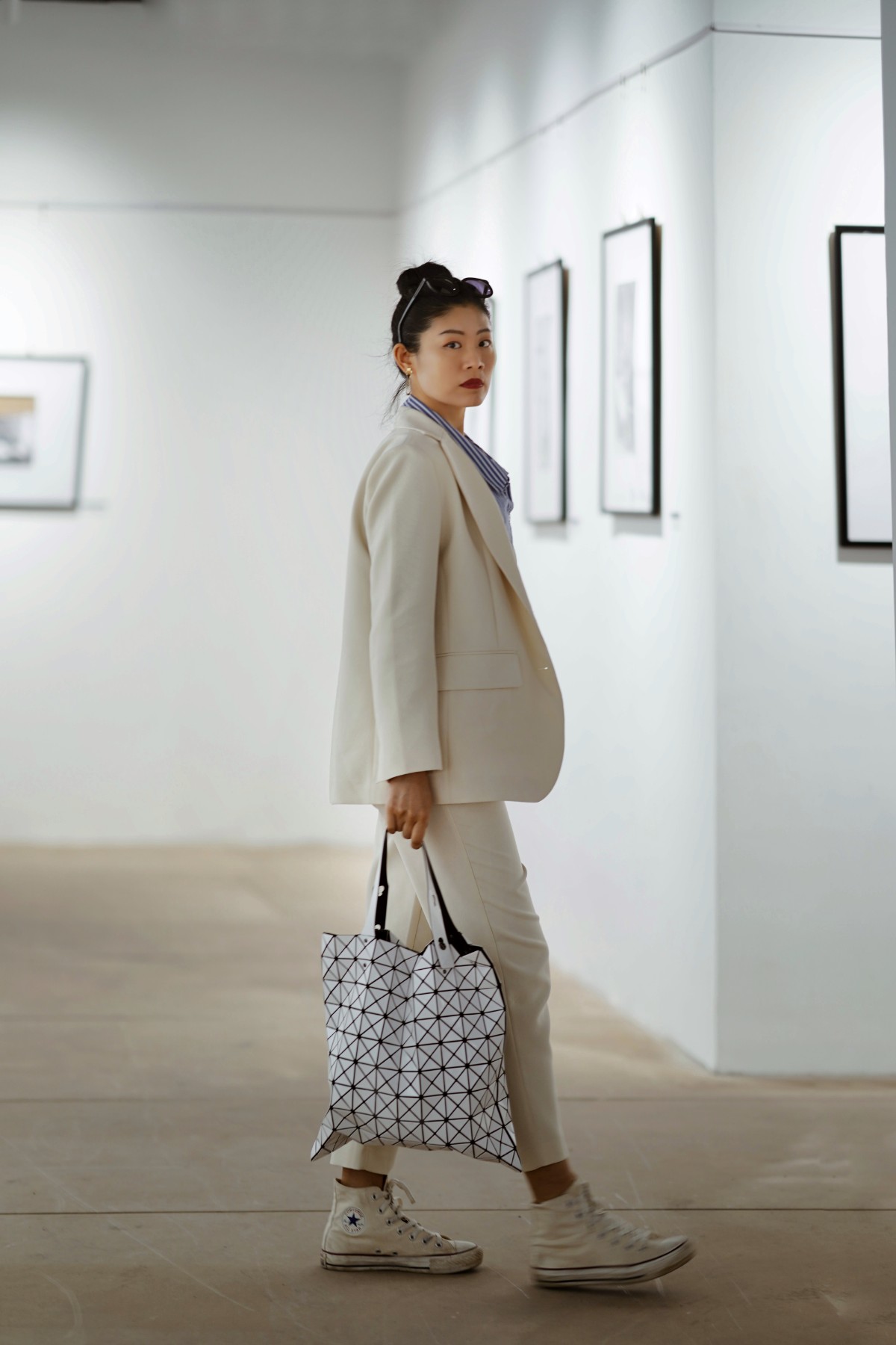 立春之后的时髦实用之选:小西装、风衣和连衣裙