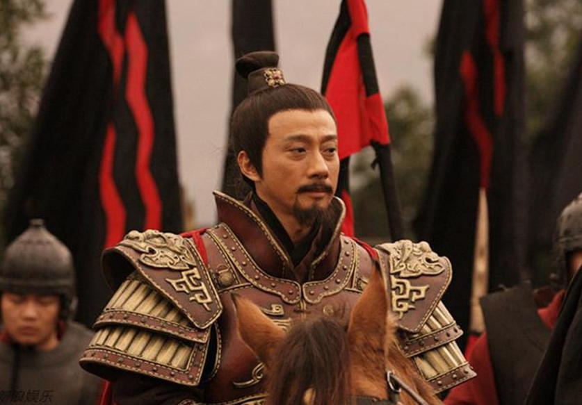 曹操为什么能被称为一代枭雄,曹操不愧为一代枭雄