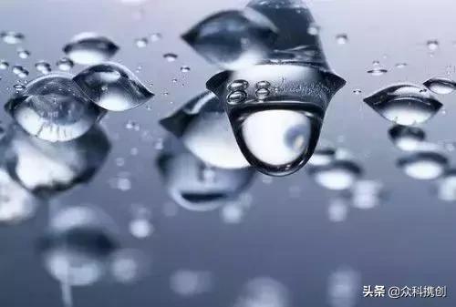 滴完眼药水多久可以洗澡,滴眼药水的时候要把眼睛洗干净吗