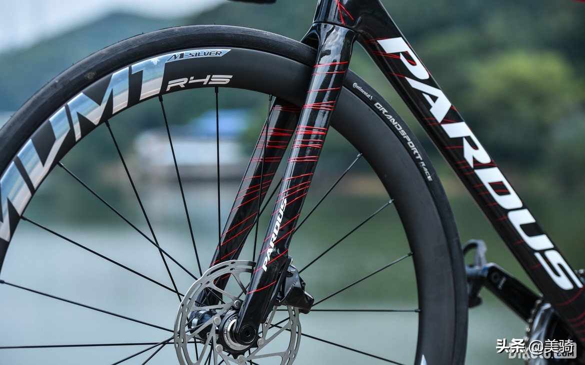 瑞豹robinevo和sparksramevo对比,瑞豹无线电变公路车