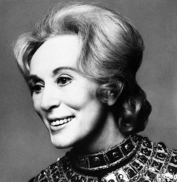 雅诗兰黛在美妆界什么地位,美妆品牌雅诗兰黛