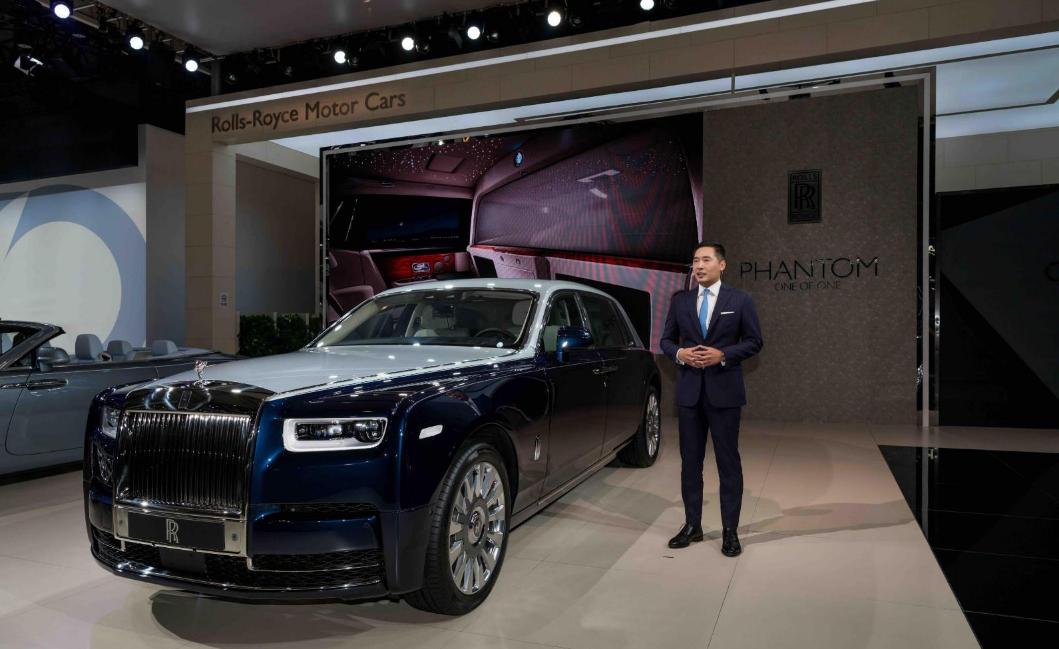 劳斯莱斯雨伞卖到1万块钱一把,劳斯莱斯一把伞就值10万