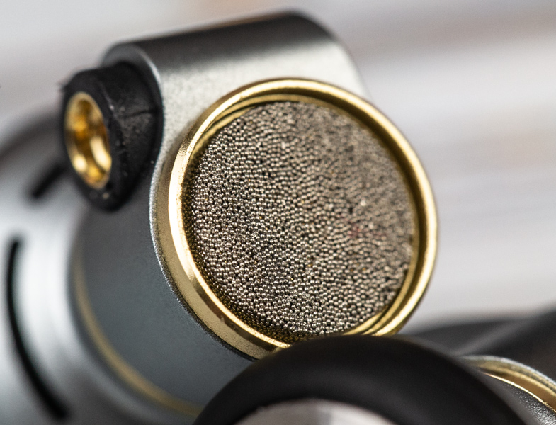 情怀平头塞新品,15mm大振膜,可换线设计,1099元的它你会喜欢吗