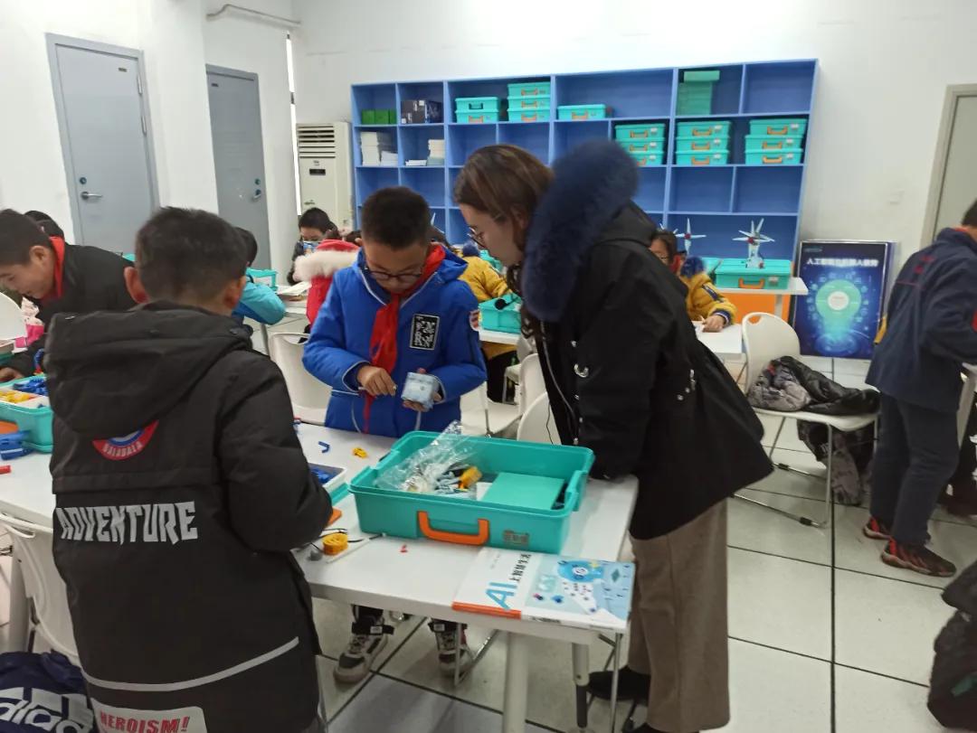 南京这所小学“弯道超车”,做了什么?