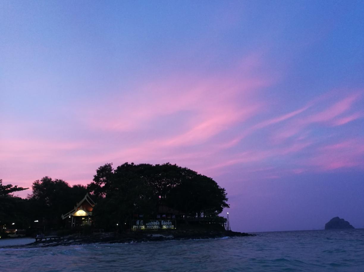 泰国普吉岛斯米兰岛旅游攻略,泰国旅游普吉岛的夏天皮皮岛浮潜