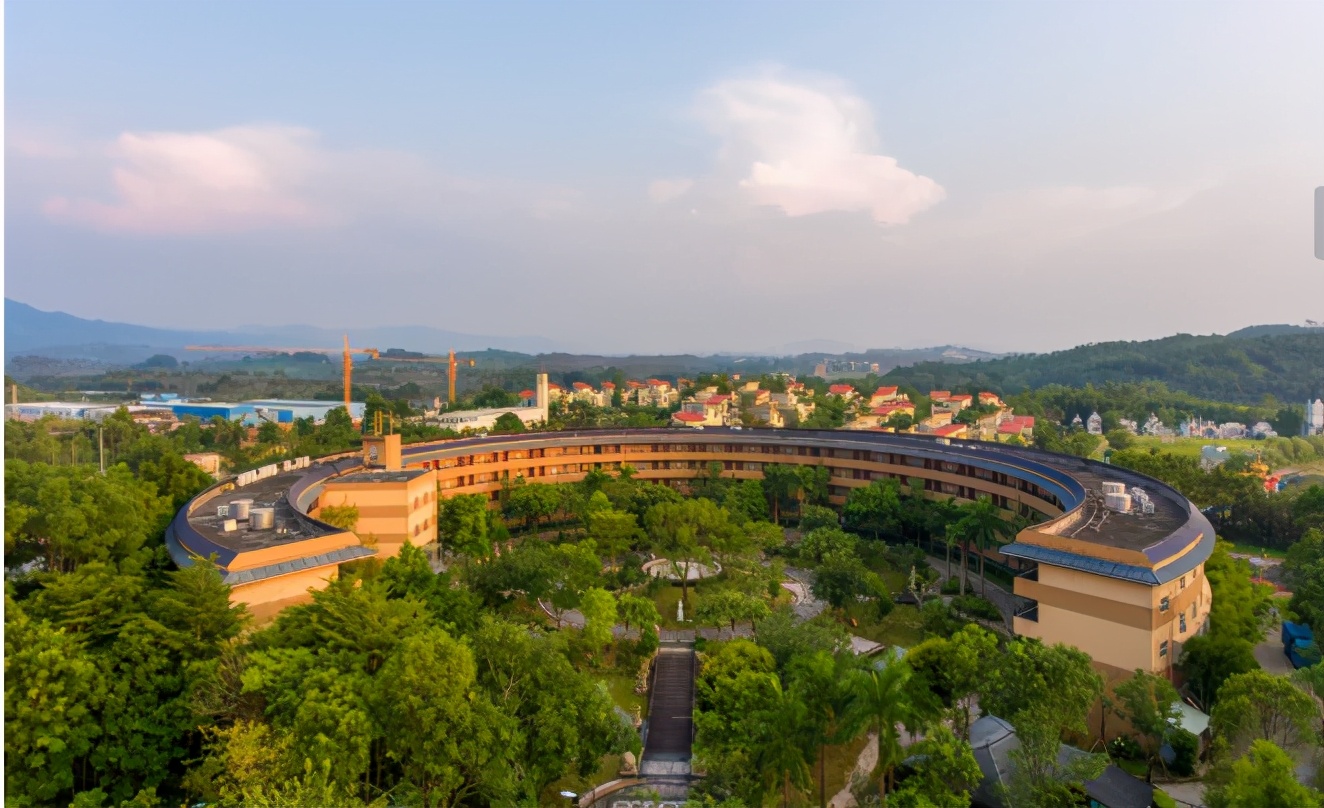 藏在粤北山区的世外桃源,温泉度假村推荐广东