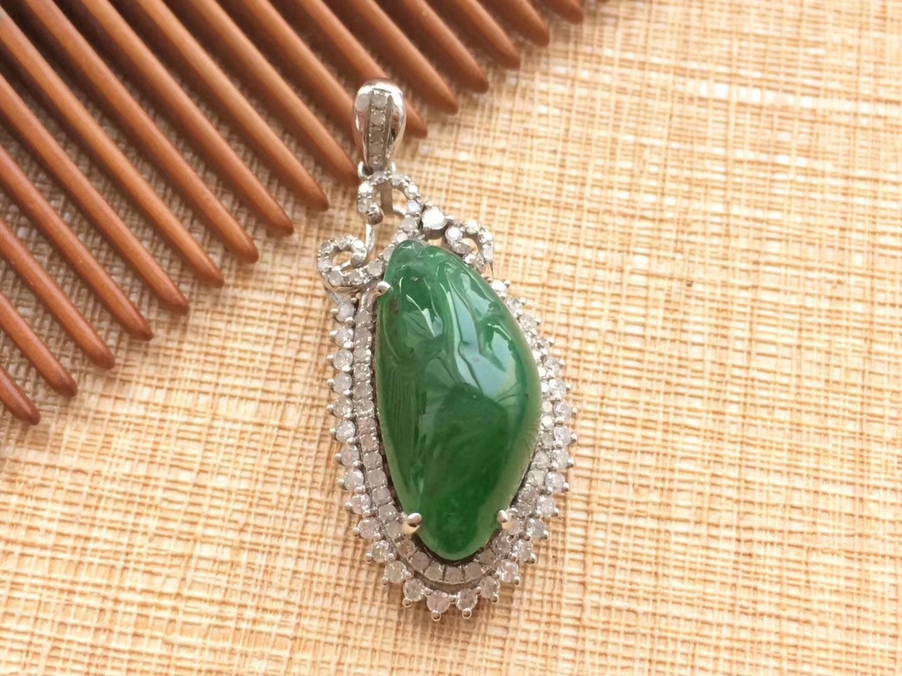 国内如何去缅甸购买翡翠 (去缅甸怎么买到好翡翠)