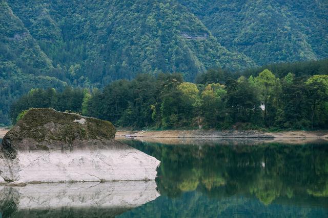 小南海地震遗址天气,这个地方为啥叫葫芦岛