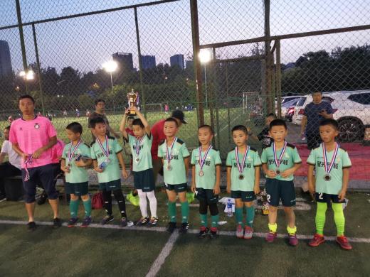 奔跑吧少年体育联赛,奔跑吧少年足球比赛火热开赛