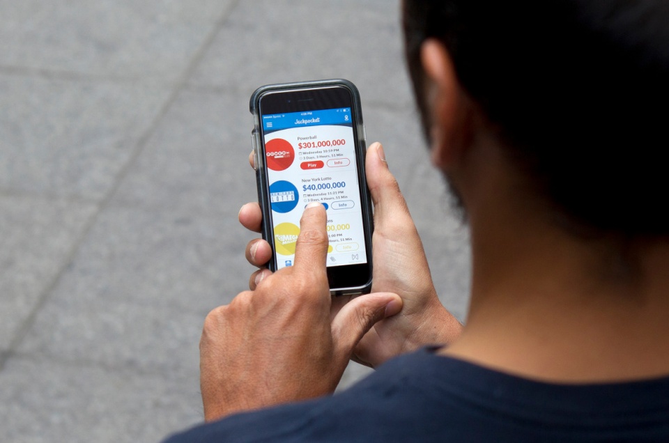 纽约州*彩博**委员会批准代购和快递彩票APP,遭实体销售商反对