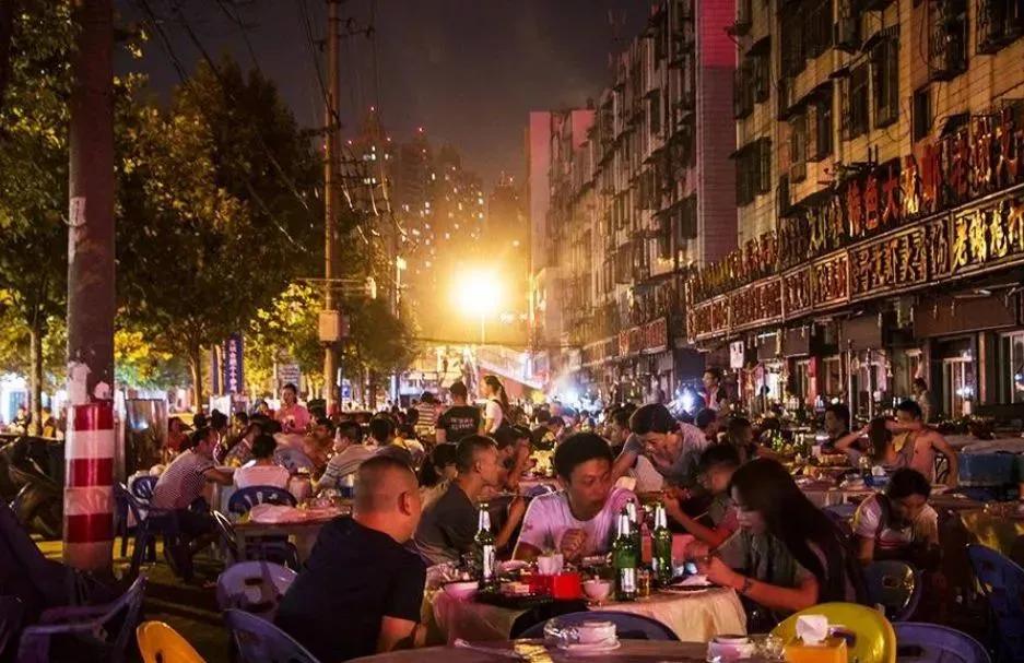 餐饮创业有什么风险低的项目,适合新手加盟的餐饮