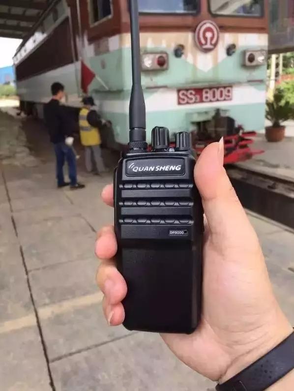 推荐自驾游最佳对讲机,冬天自驾游适合带什么手机