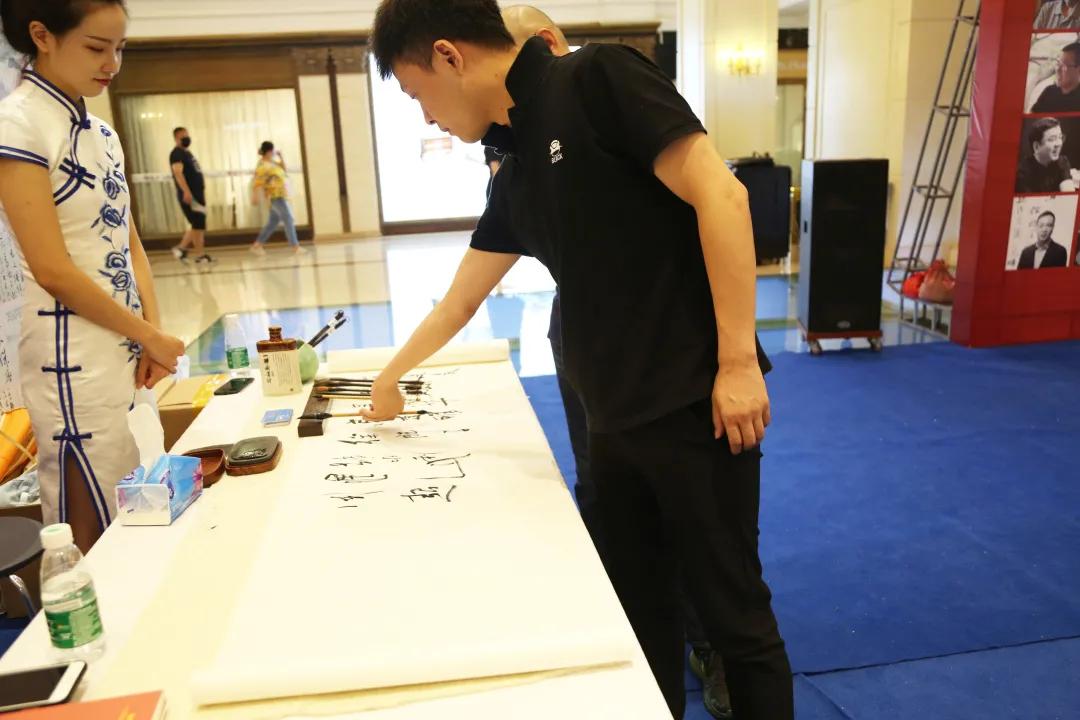 让艺术走进生活让陶艺丰富生活,让艺术品走进生活